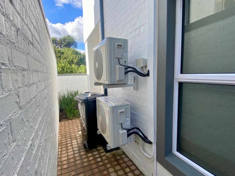 3 Bedroom Property for Sale in Gevonden Estate Western Cape